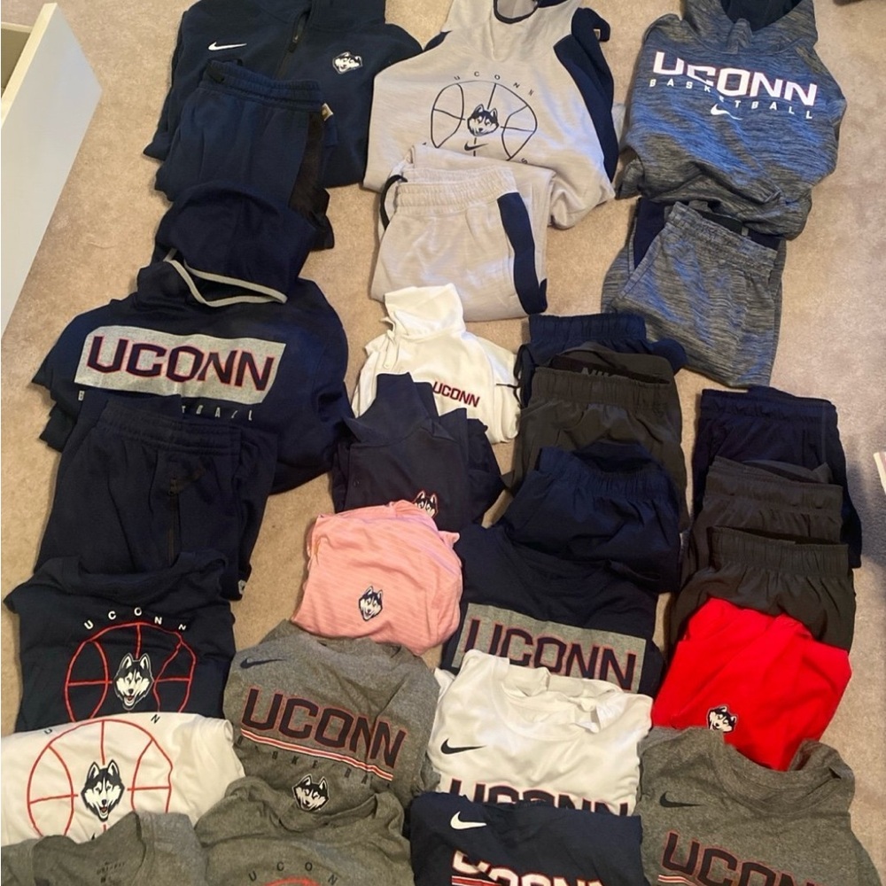 UCONN Womens Basketball Exclusive Team Gear Bundle